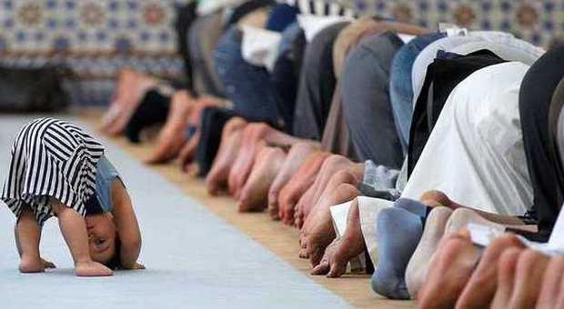 Ramadan, stanotte inizia il mese del digiuno dei musulmani
