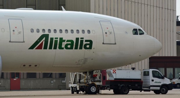 Alitalia-Atlantia adesso più vicine: prime aperture dai grillini