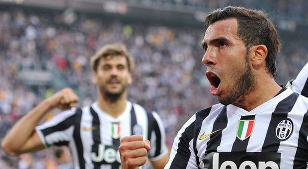 Juventus-Genoa 1-0, Allegri a 67 punti: decide Tevez con un gol spettacolare