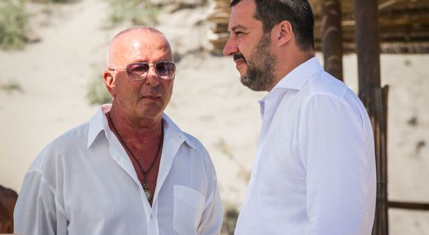 Gianni Scarpa insieme a Matteo Salvini a Playa Punta Canna