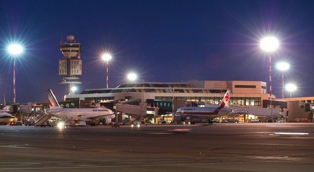 Milano, allarme bomba all'aeroporto di Malpensa: evacuato il terminal 2