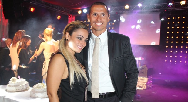Caso Meta-Moro, chi è la cantante della canzone incriminata: l'ex moglie dell'ex calciatore Cesar