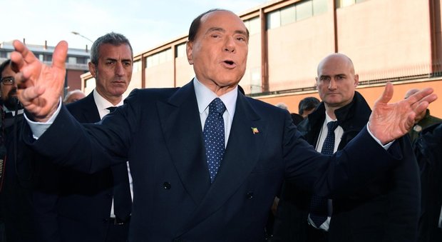 Forza Italia, Berlusconi cerca i voti del Sud per superare la Lega