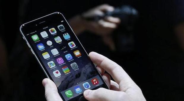Apple, problemi nella produzione dei nuovi iPhone: potrebbero arrivare in ritardo