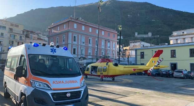 Coronavirus a Castellammare, ospedale blindato. Controlli al porto, accuse da Capri