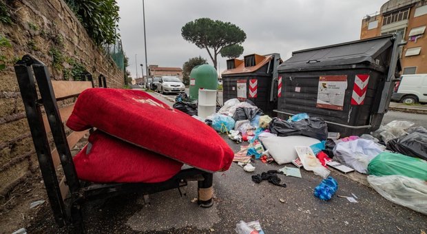 Ama Roma, torna la raccolta dei rifiuti ingombranti