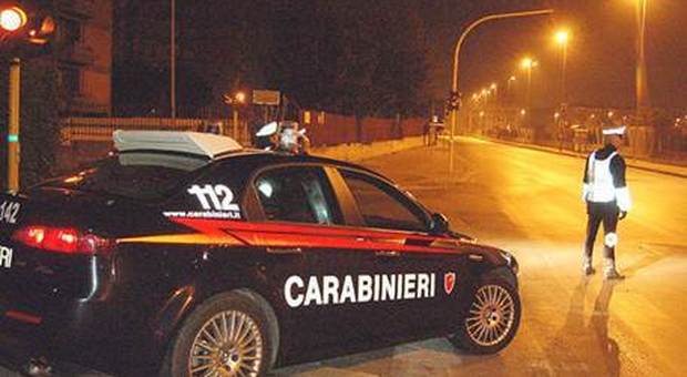 Litiga con la ex, che chiama i carabinieri: ragazzo multato per la patente scaduta