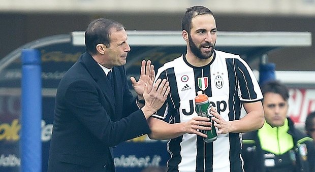 Juventus, Marotta: «Higuain? La stagione è lunga»