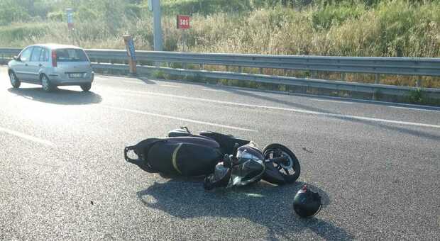 Incidente mortale in autostrada: addio a motociclista nel Salernitano
