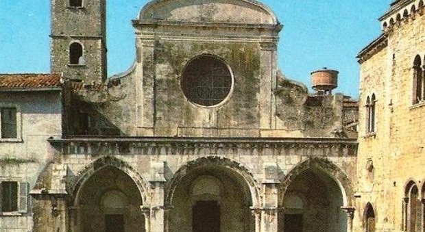 Il Duomo di Priverno dove si svolgeranno i funerali del bambino nato e deceduto presso l'Ospedale di Frosinone