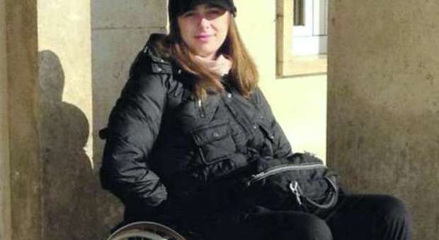 La carabiniera riparte dal Comune: «Stavo per indossare la divisa ma uno stalker mi sparò»