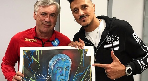 Napoli, dono speciale per Ancelotti: un quadro per l'allenatore azzurro