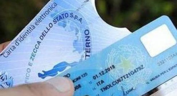 Napoli, dopo quindici anni arriva la carta d'identità elettronica in tutte le dieci municipalità