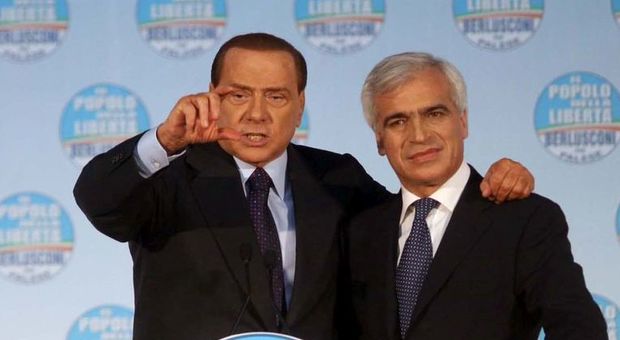 Berlusconi e Palese insieme nel 2010, ai tempi della campagna per le regionali