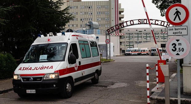 Zona rossa Alto Adige, allarme ospedali: «Al pronto soccorso solo se in pericolo di vita»