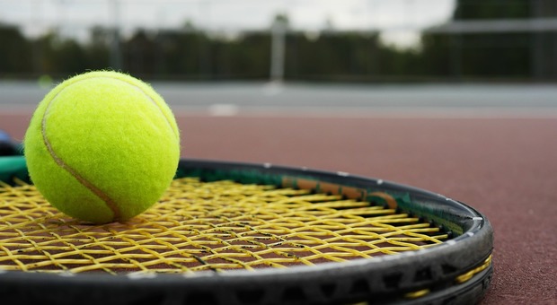 Il campo di tennis riapre dopo 18 anni: c'è anche il calcetto (Foto di Jill Rose da Pixabay)
