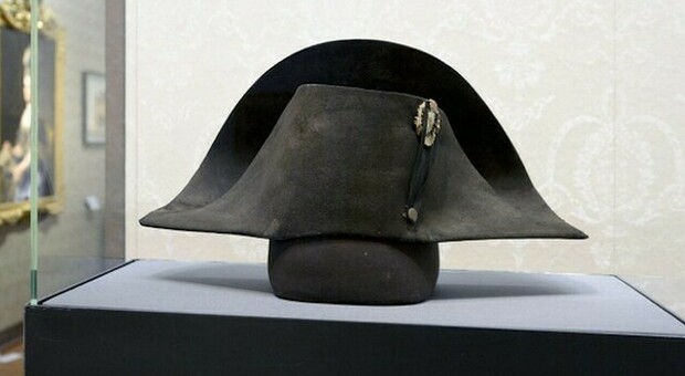 Il cappello di Napoleone Bonaparte all'asta per circa 800mila euro