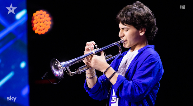 Italia’s Got Talent: Mara Maionchi regala il golden buzzer a Davide, trombettista 14enne di Napoli