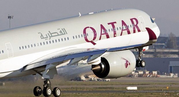 Qatar Airways sospende i voli per l’Egitto. I media: licenziati i dipendenti egiziani