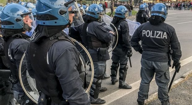 Teramo-Rimini, notificati trenta Daspo per gli scontri prima della partita