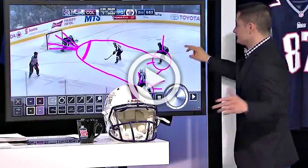 Disegna un pene che eiacula per illustrare uno schema di hockey in tv