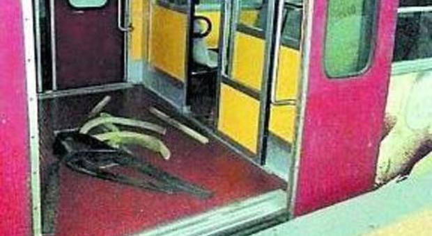 L'estate nera dei treni rossi odissea tra violenze e disservizi