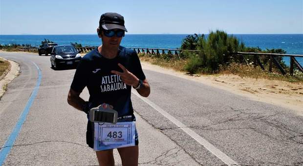 "Maratona del Passatore" saltata per Covid, lui percorre lo stesso 100 chilometri a Sabaudia