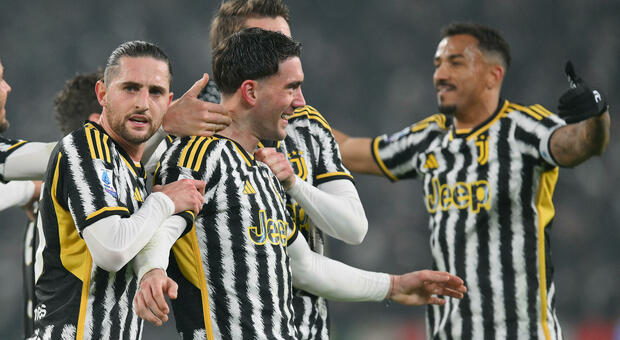Juventus-Sassuolo 3-0, le pagelle: Szczesny è un muro, Vlahovic da standing ovation. Chiesa ritrova il gol su azione
