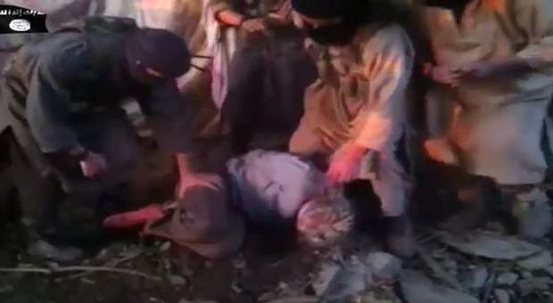 Isis, decapitato in Algeria l'ostaggio francese Gourdel: l'esecuzione in un nuovo video choc