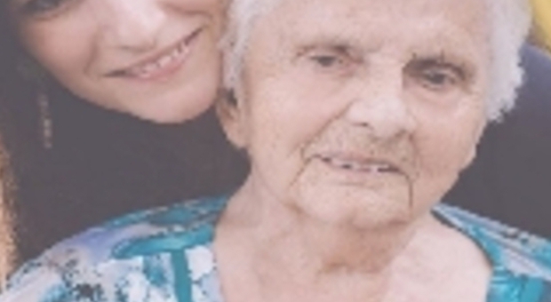 Laura Pausini con la nonna