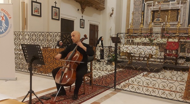 Il violoncellista Giuliano De Angelis