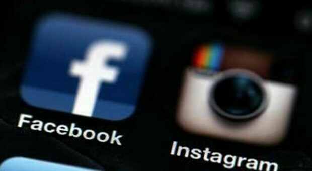 Facebook e Instagram non funzionano: «Migliaia di utenti disconnessi, logout all'improvviso». Cosa sta succedendo