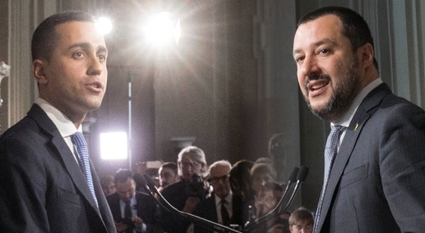 Nella ricostruzione fotografica, Luigi Di Maio e Matteo Salvini