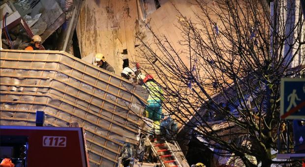 Belgio, esplode pizzeria italiana ad Anversa: due morti tra le macerie, 14 feriti, 5 gravi