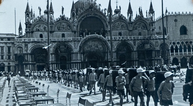 Tubercolosi, quando i bambini di Venezia andavano a scuola in piazza