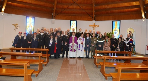 Carabinieri, messa pasquale celebrata dal vescovo Piccinonna