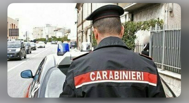Centauri armati di mazza da baseball e ladri bloccati dai carabinieri