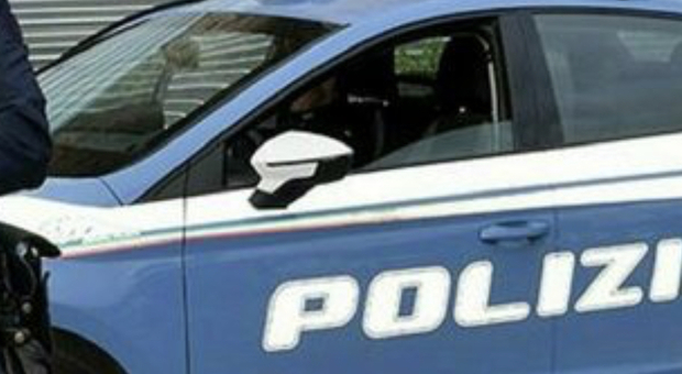 Napoli, evade dagli arresti domiciliari e aggredisce un poliziotto: arrestato