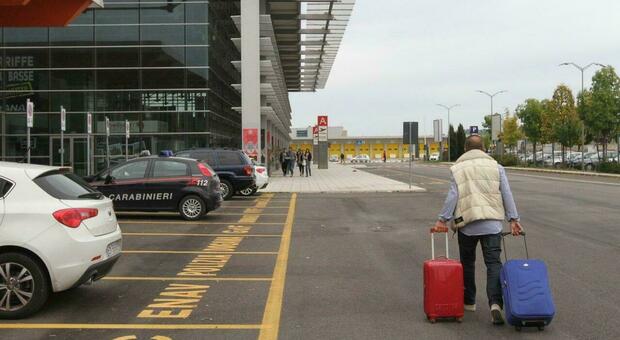 Innovest punta al Sanzio: il fondo vuole comprare l aeroporto. Sede a Milano ma a imprenditori marchigiani