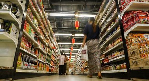 Confcommercio Fvg: «C'è troppa incertezza», i consumi sono al palo