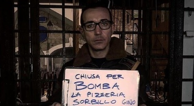 Gino Sorbillo dopo la bomba: «Paura? No, demoralizzato. Ma già penso alla riscossa»