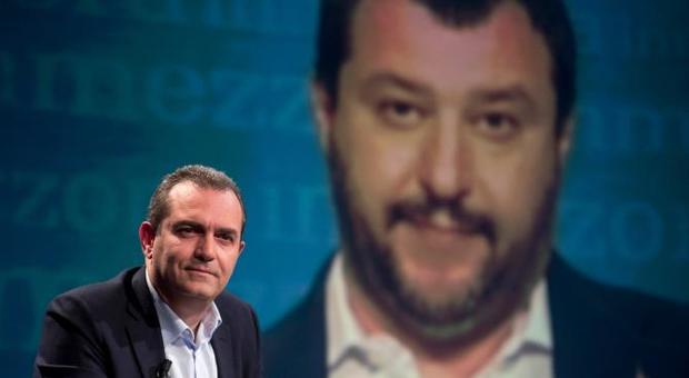 De Magistris, l'ultimo attacco a Salvini: «Mollusco travestito da bullo»