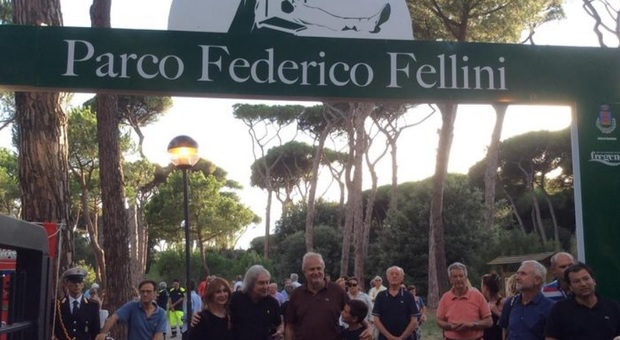 Fregene, la pineta di Fellini sarà ampliata di cinque ettari: verranno piantati 6 mila alberi