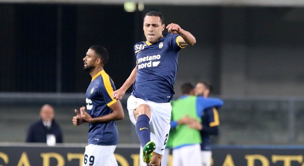 Il Verona supera il Benevento (1-0): espulso Antei, basta il gol di Romulo