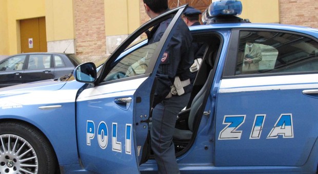Roma, rapine in serie con la stessa t-shirt: bandito tradito dal look