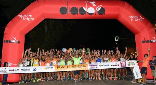 Domani la Roma by Night Run, mezza maratona in notturna: record di iscritti con 42 nazioni al via