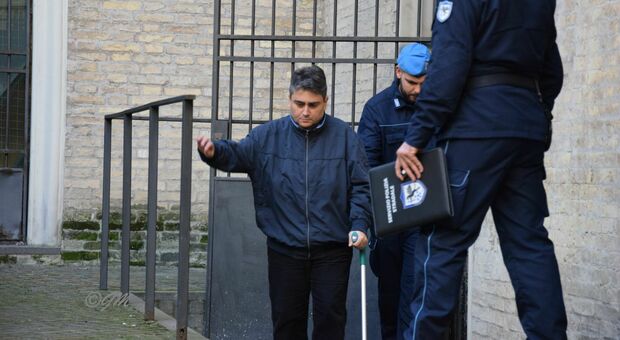 La procura impugna il dissequestro: bloccato il patteggiamento di Simone Bonci