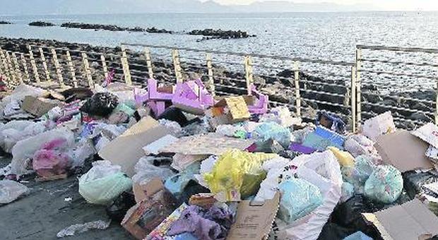 Crisi rifiuti in Campania, maxi inchiesta sugli appalti milionari