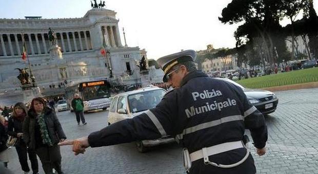 Roma, domenica stop alle automobili: no targhe alterne per lunedì e martedì