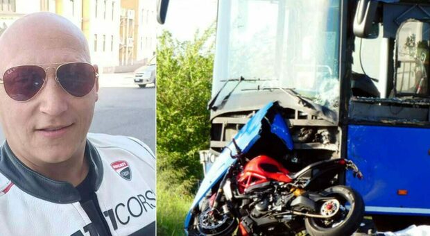 Incidente in moto: muore contro un pullman dopo il raduno delle Ducati